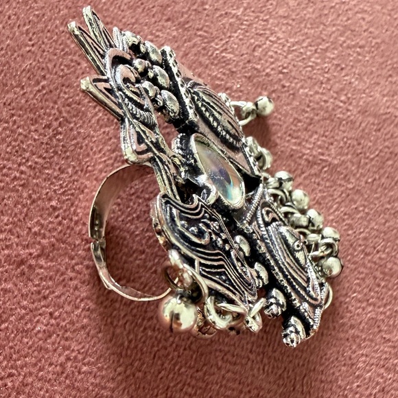 Silver oxidized ring - Picture 2 of 4